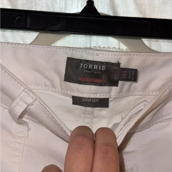 Torrid White Flare Pants - Picture 3 of 3